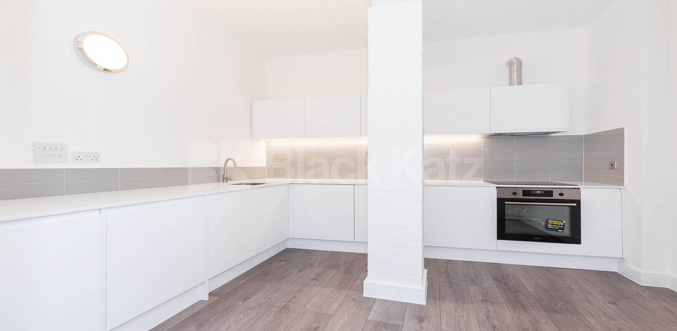 			2 Bedroom, 1 bath, 1 reception Apartment			 SPRINGFIELD HOUSE LOFTS-TYSSEN STREET, DALSTON/HAGGERSTON